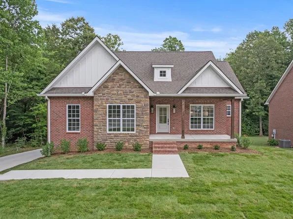 732 Langford Ln, Cookeville, TN 38501
