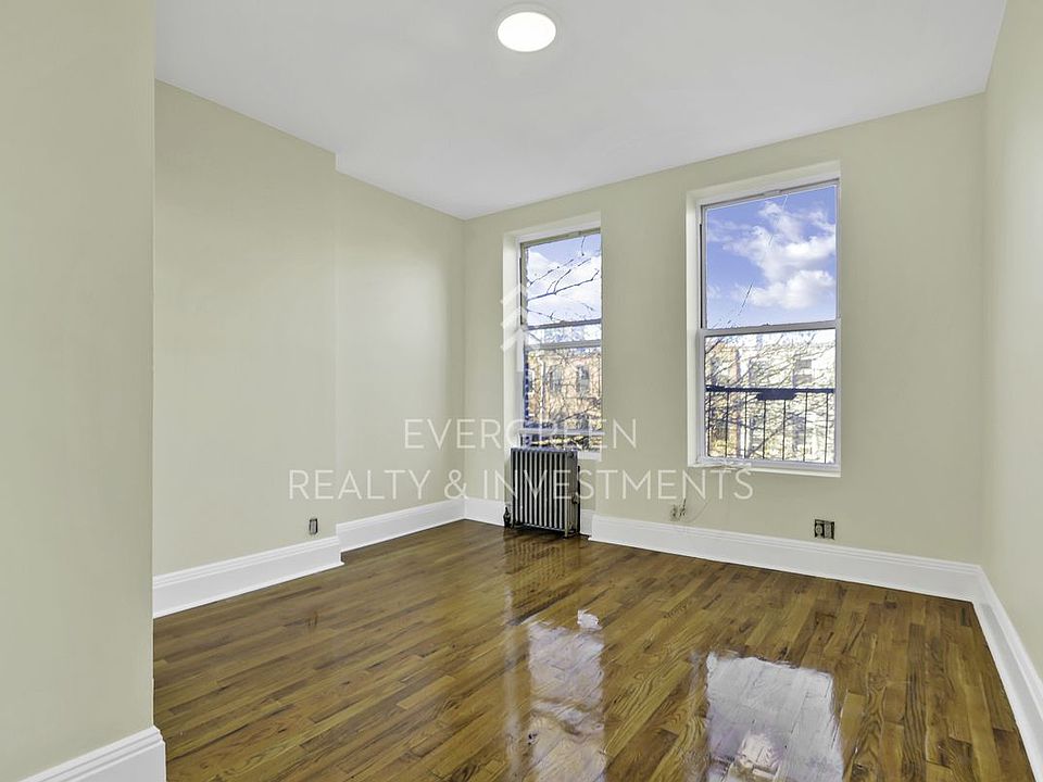 1st image of 317 Chauncey St APT 3R