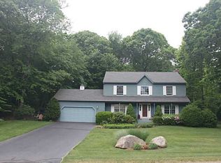 12 Princess Pine Ct, North Kingstown, RI 02852