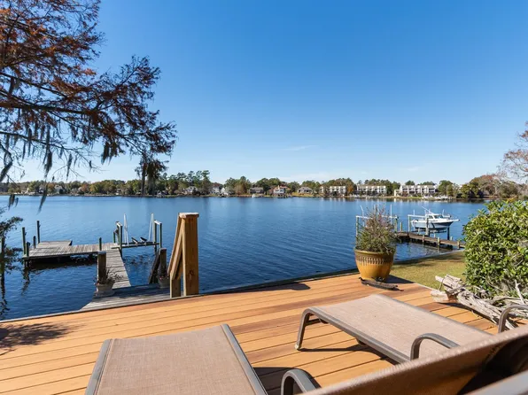 810A Madam Moores Ln, New Bern, NC 28562