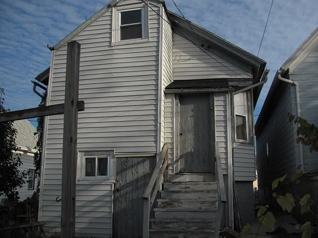 2nd image of 1577 S Pearl St