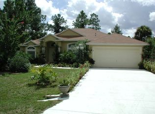 8 Pinwheel Ln, Palm Coast, FL 32164