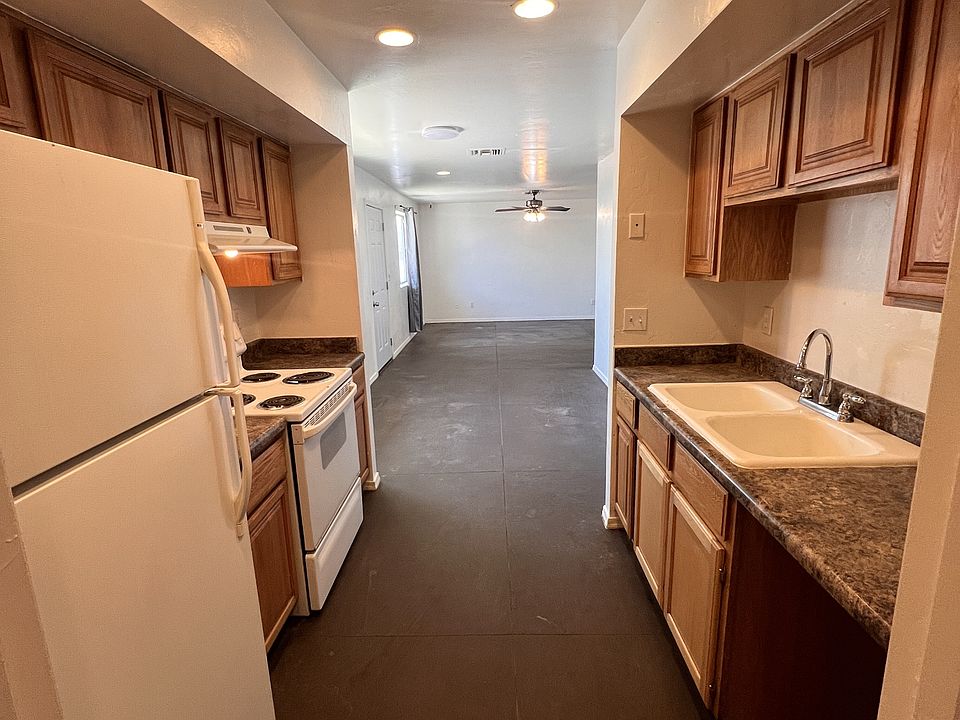 1st image of 1310 N Catalina Ave #1