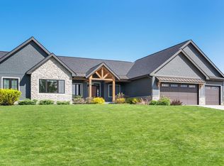 7664 Badger Run Ct, Verona, WI 53593
