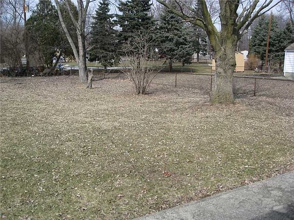 3rd image of 7744 Cedarbrook Dr