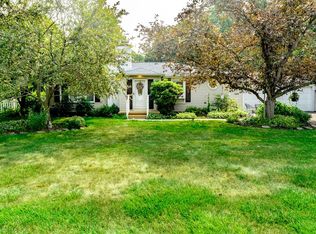 1049 Penfield Rd, Rochester, NY 14625