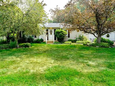 1049 Penfield Rd, Rochester, NY, 14625