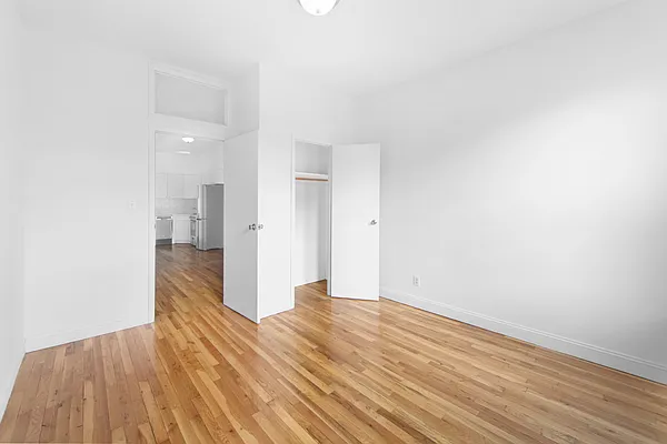 Rented by Compass | media 7