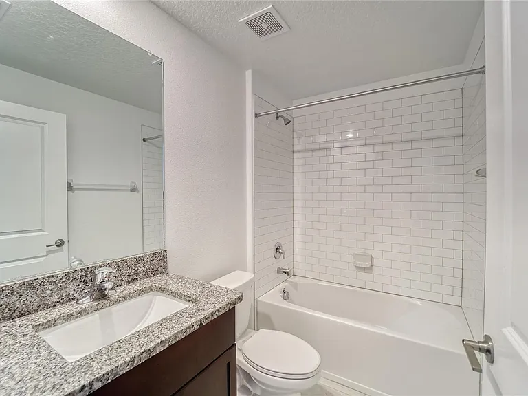 5514 Blue Azure Dr — Photo 5