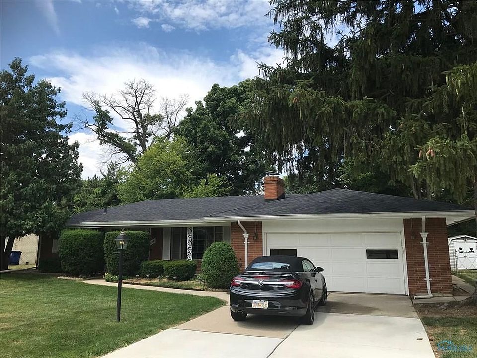 2nd image of 4644 Springbrook Dr
