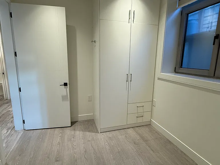 5750 Athlone St — Photo 5
