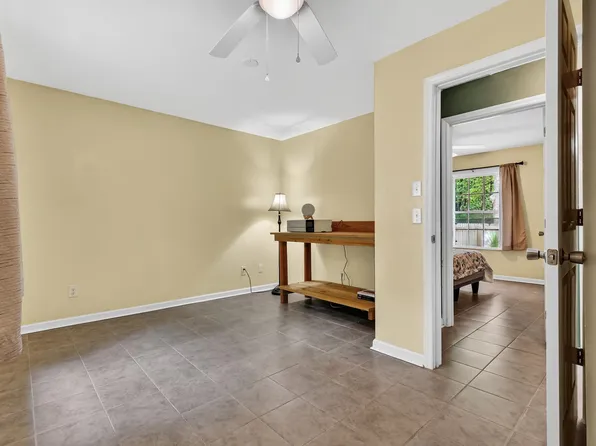 30 Keerns Rd, Crawfordville, FL 32327