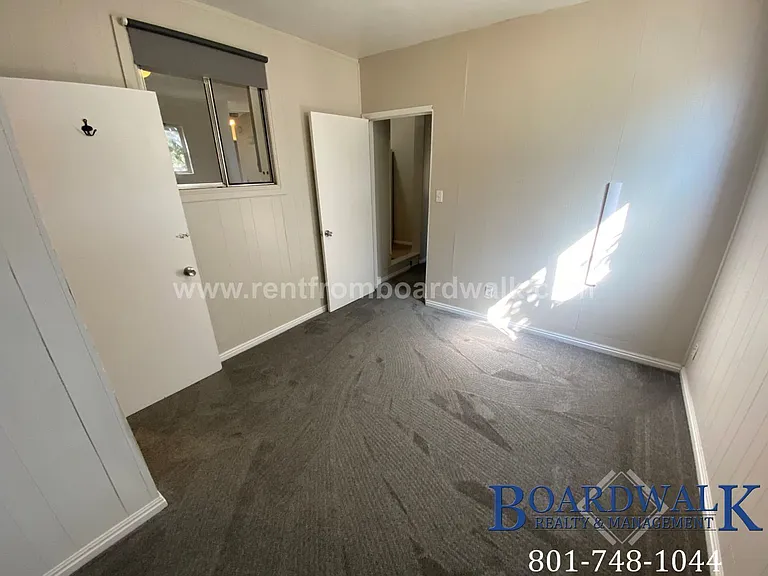 1453 W 2320 S — Photo 22