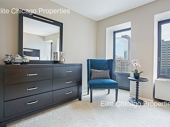 3rd image of 400 E Ohio St APT 2303