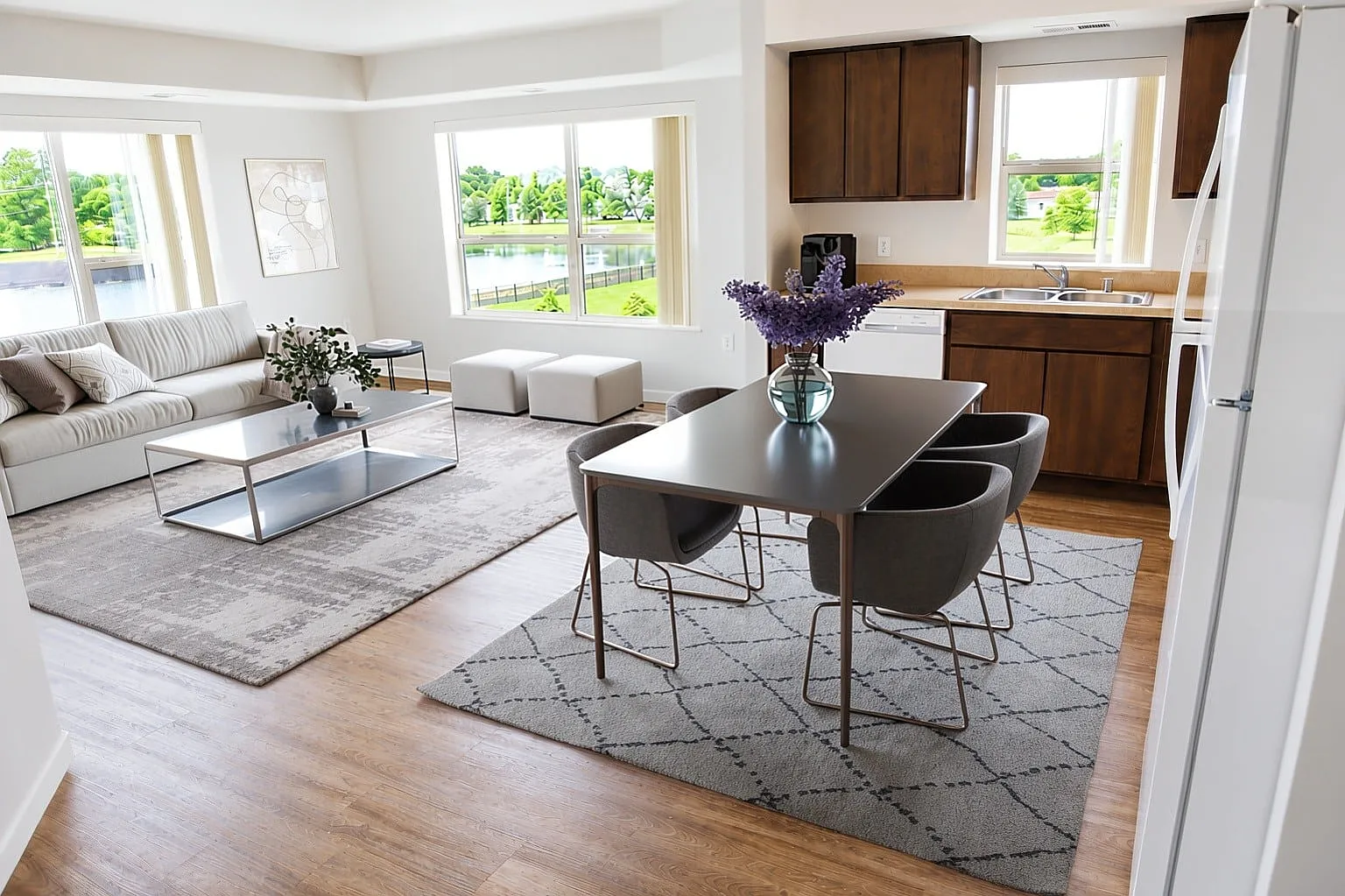 Rosa Place II — Photo 1
