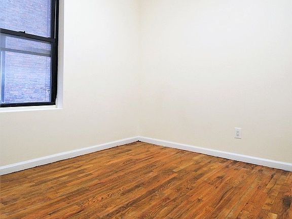 4th image of 552 W 184th St APT 21