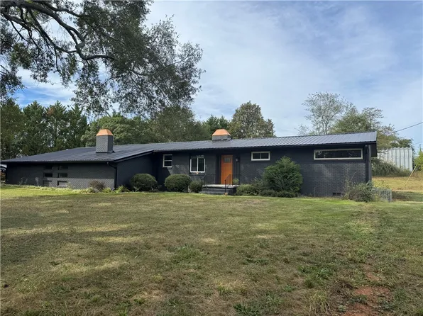 1706 Whitehall Rd, Anderson, SC 29625