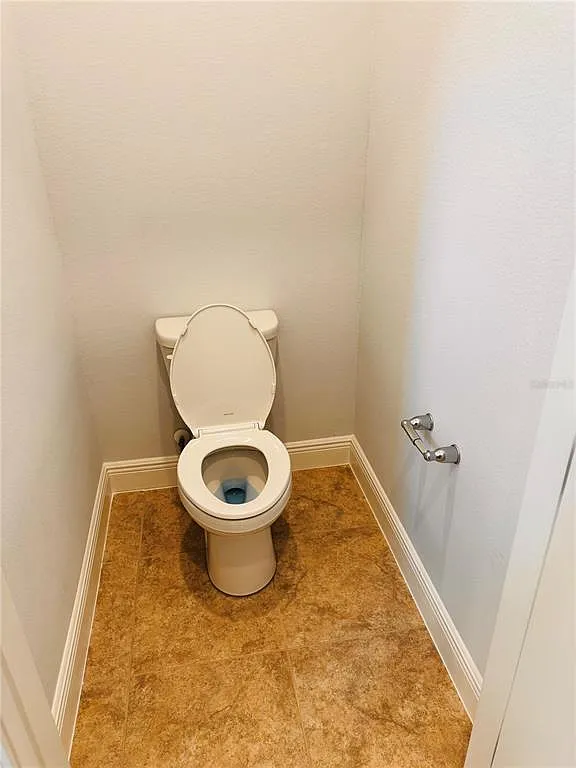 4 bed, 3.0 bath, 3262 sqft, $3,700 — Photo 4