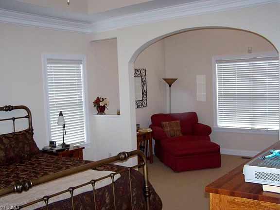 5th image of 7694 Crabtree Valley Ct