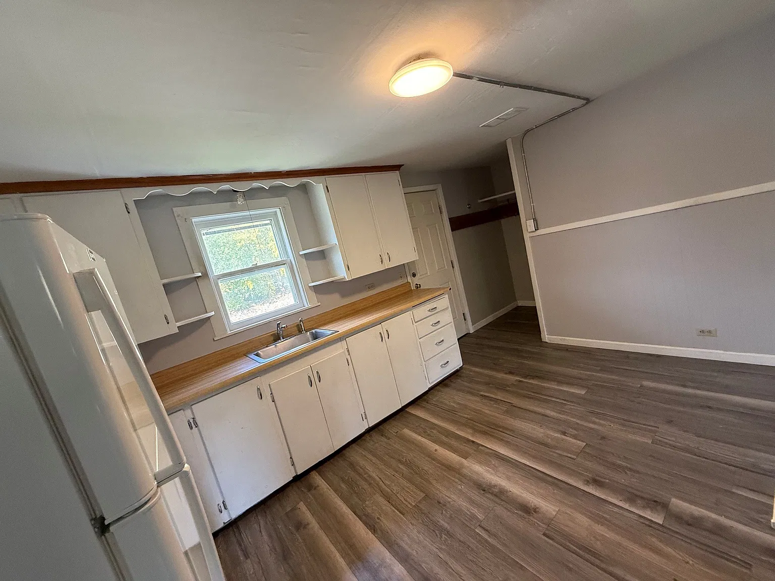 1 bed, 900 sqft, $1,175 — Photo 4