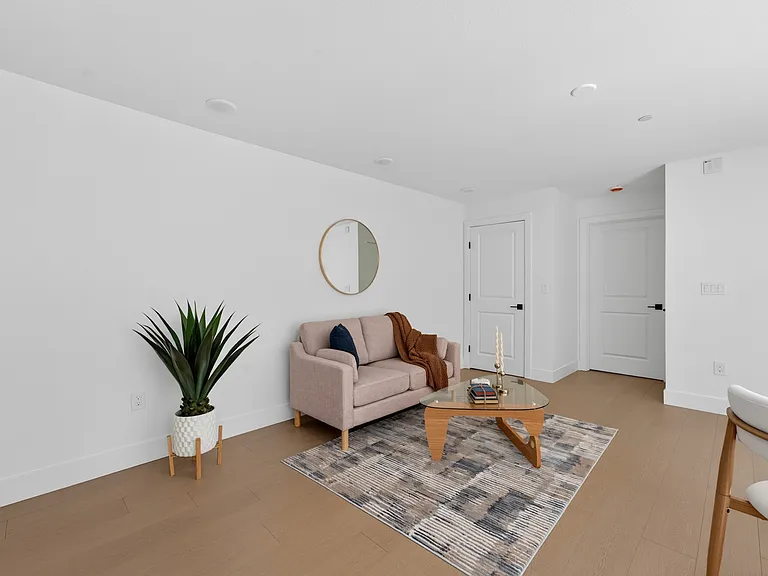2710 T St #1 — Photo 14