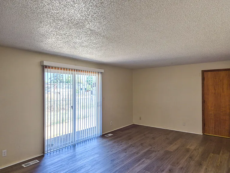 1810 Jefferson St SE #1810 — Photo 4