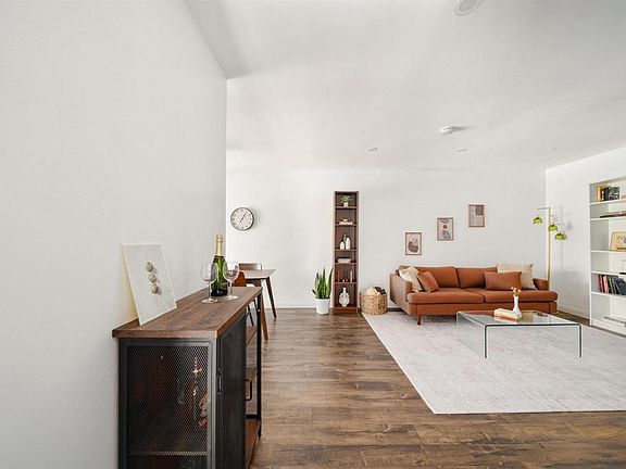 3rd image of 6878 Navajo Rd Unit 52
