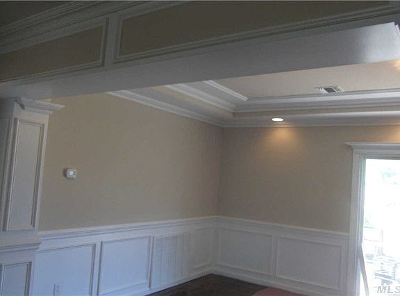 2nd image of 6 Chatham Woods Dr