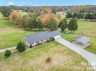 1926 Hopewell Church Rd, Sherrills Ford, NC 28673