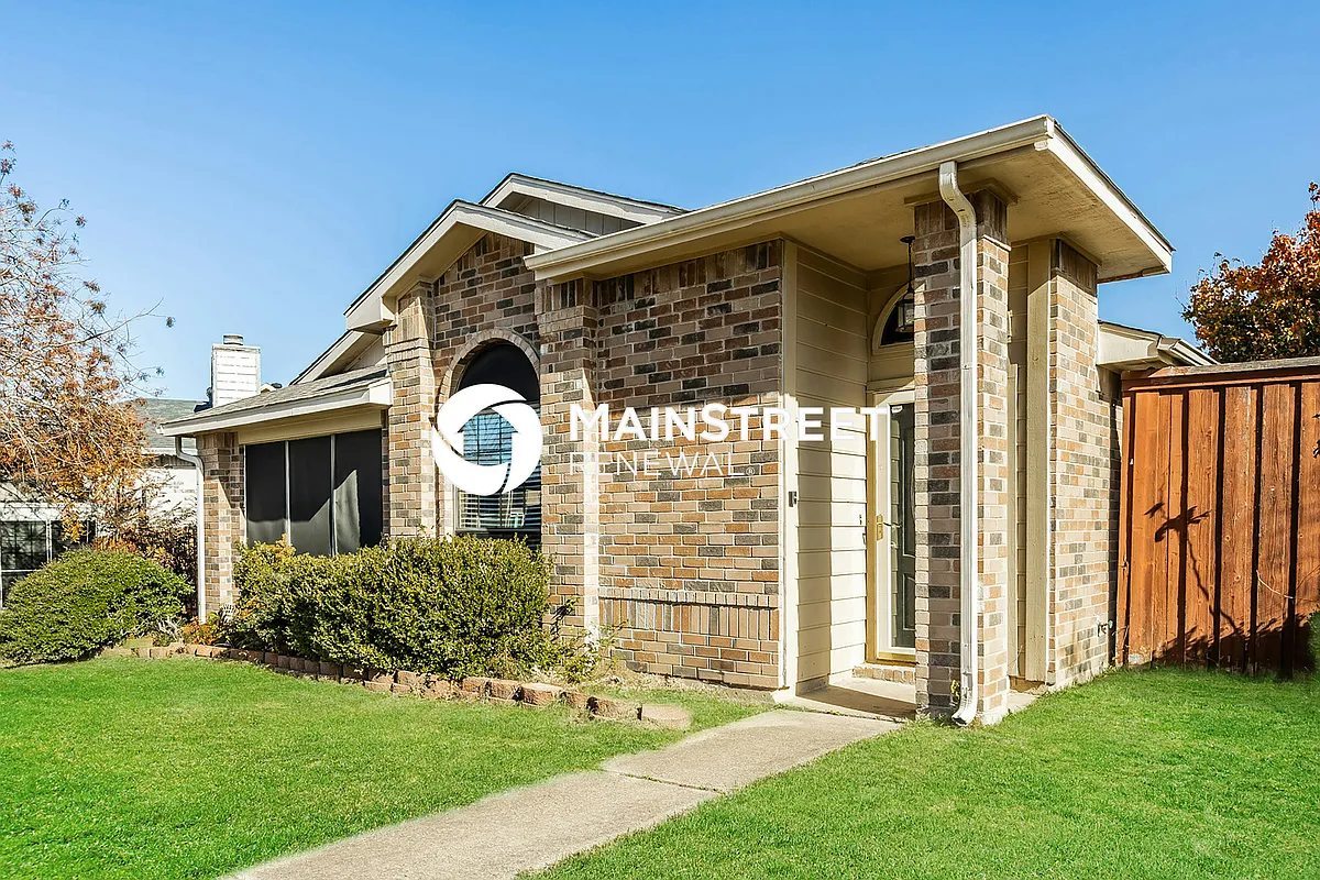 Front View - 450 Appomattox Dr