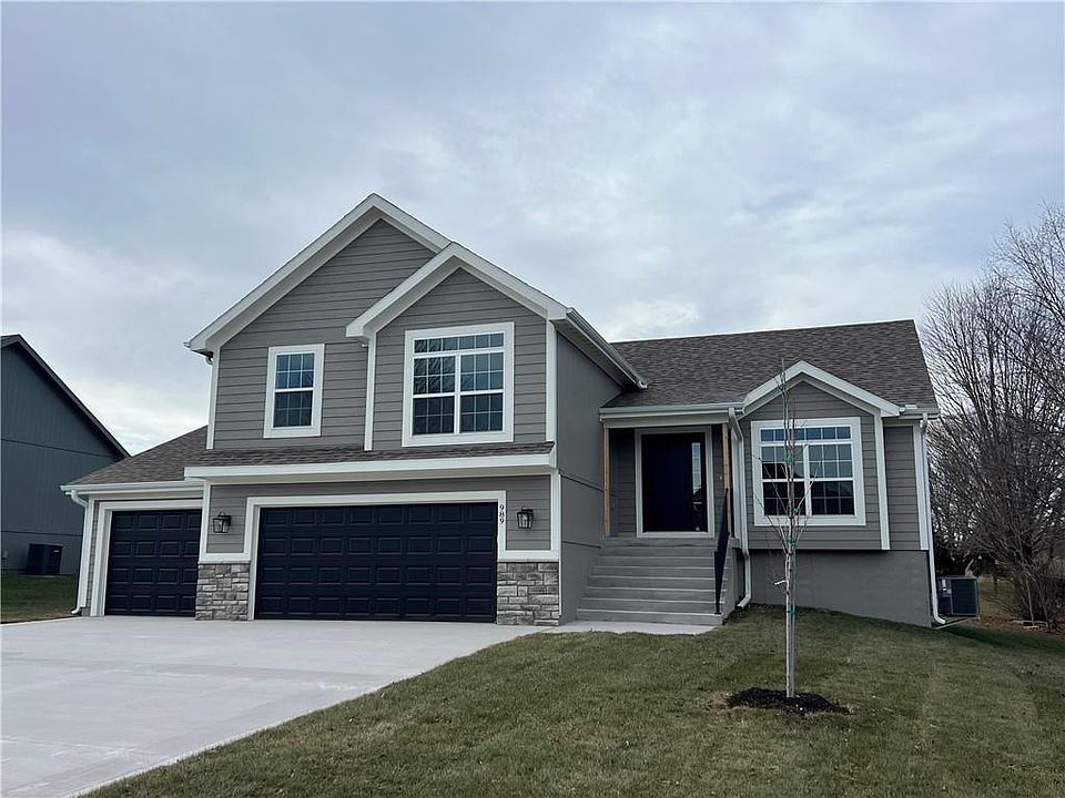 1st image of 989 Sicklebar Dr