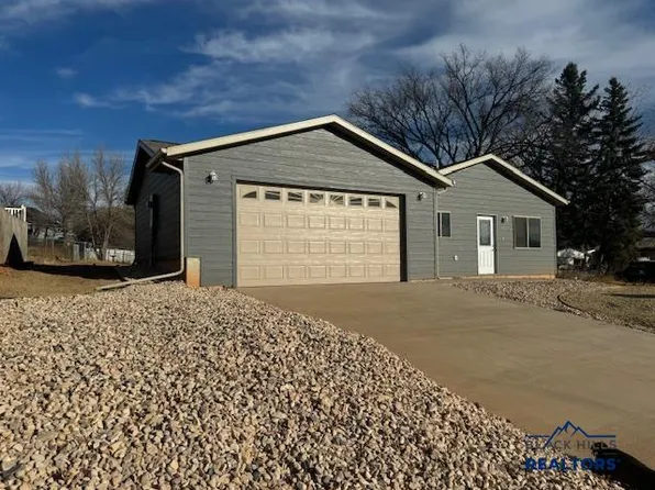 3226 W Rapid St, Rapid City, SD 57702