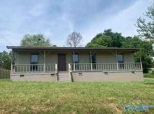 6 West St, Somerville, AL 35670