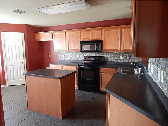 4th image of 6504 Sierra Madre Dr