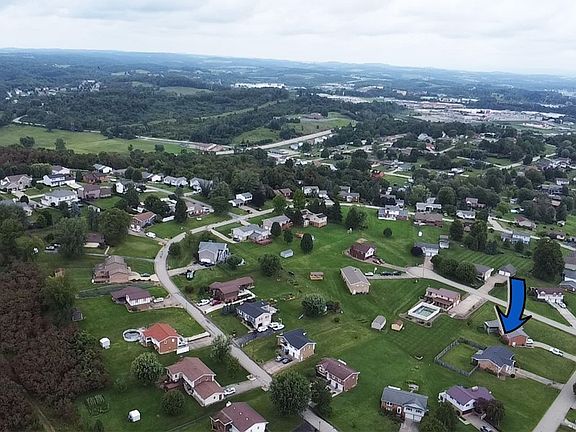 4th image of 302 Virginia Cir