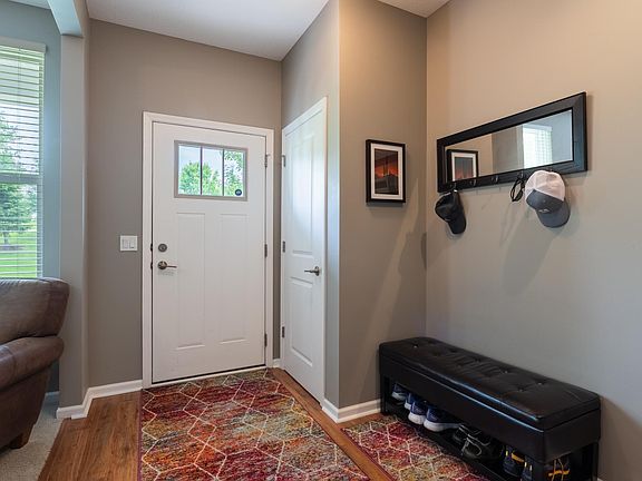 3rd image of 533 Satori Way
