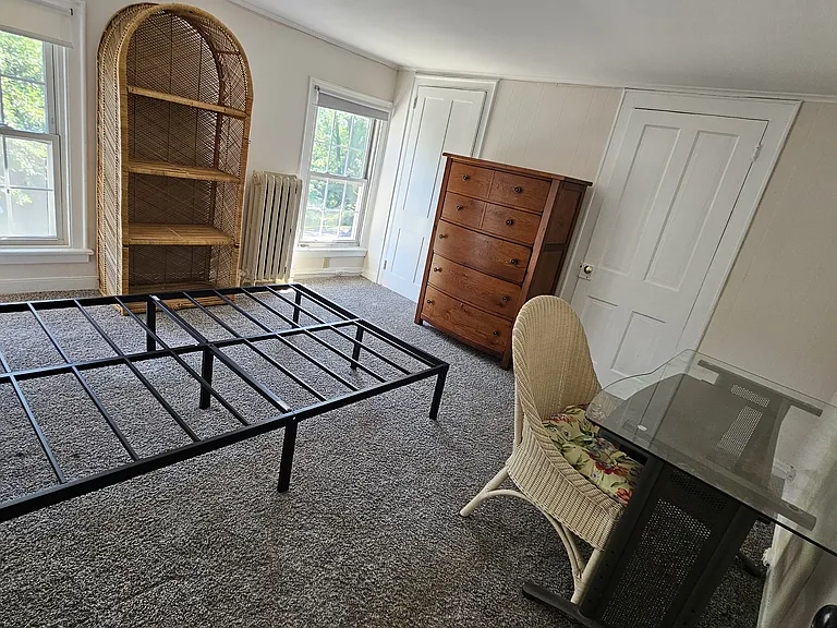 102 W Market St #2 — Photo 9