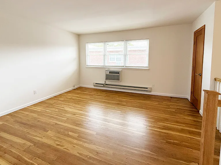 72 E Main St #9 — Photo 3