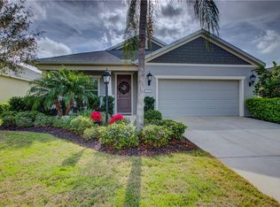 12125 Forest Park Cir, Bradenton, FL 34211