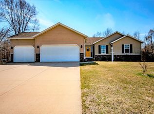 30080 Wynd Tree Blvd, Elkhart, IN 46516