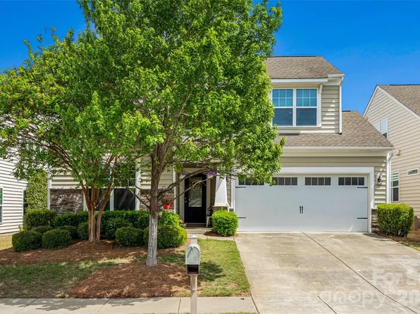 1521 Deer Meadows Dr, Waxhaw, NC 28173