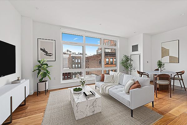 1st image of 440 Washington St APT 803
