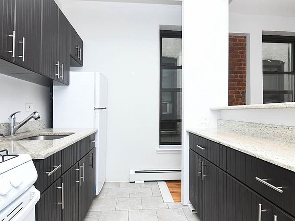 5th image of 56 W 105th St APT 5B