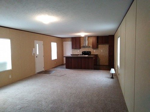 2nd image of 103 Applewood Ln