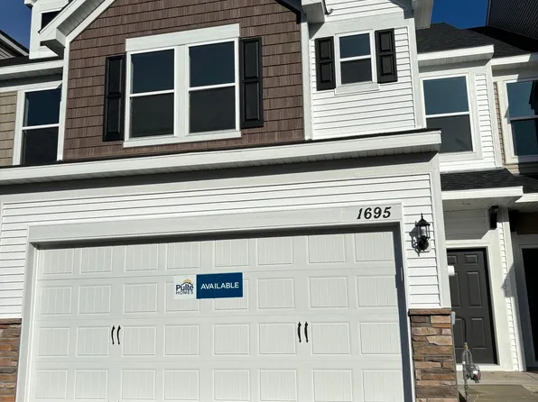 1695 Hauer Trl, Shakopee, MN 55379