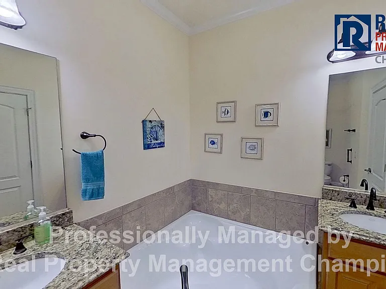 307 N Lake Park Blvd #202 — Photo 13