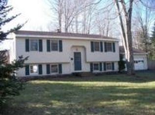 3 Eider Ln, Topsham, ME 04086