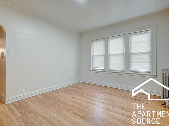 4th image of 2840 N Whipple St APT 2B