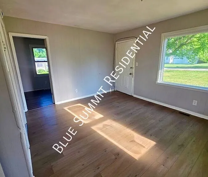 1151 Seminole Ave — Photo 9