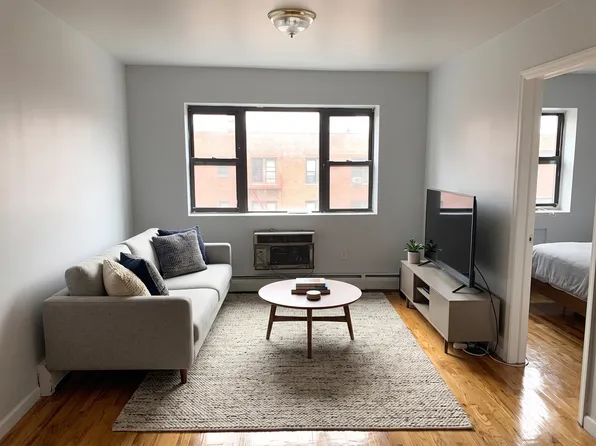 27 Stuyvesant Avenue image 1 of 11
